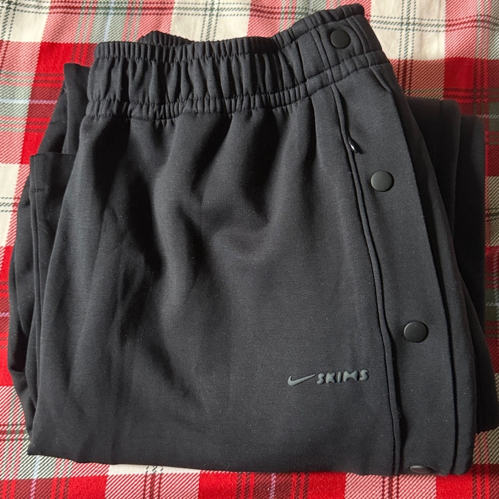 NWOT Nike x Skims Matte Tricot Side Snap Pant - Picture 7 of 7